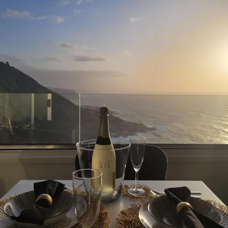 Bella-vista Endless Views Over The Ocean 公寓 *