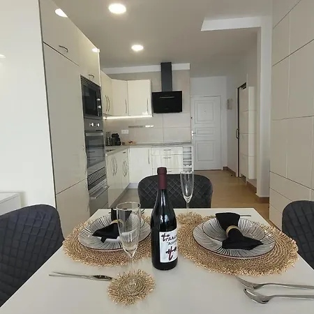 Bella-vista Endless Views Over The Ocean Daire *