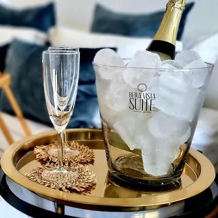 Bella-vista Endless Views Over The Ocean