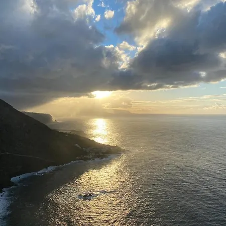 Bella-vista Endless Views Over The Ocean