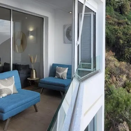 Bella-vista Endless Views Over The Ocean *